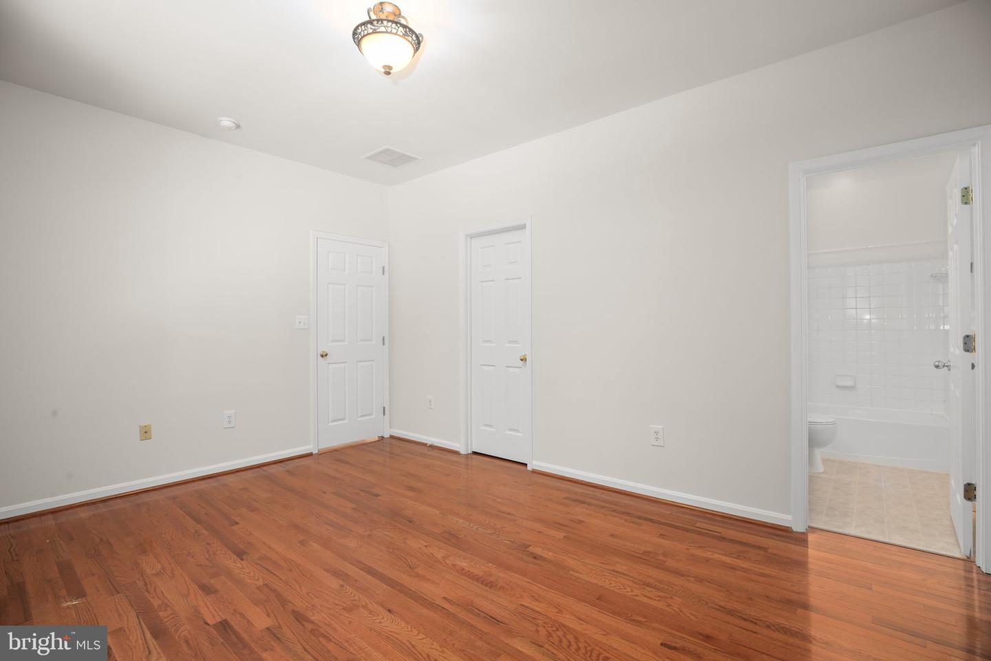 35277 Balmoral Dr Property Photo 20