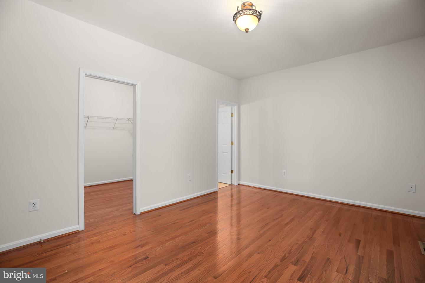 35277 Balmoral Dr Property Photo 22