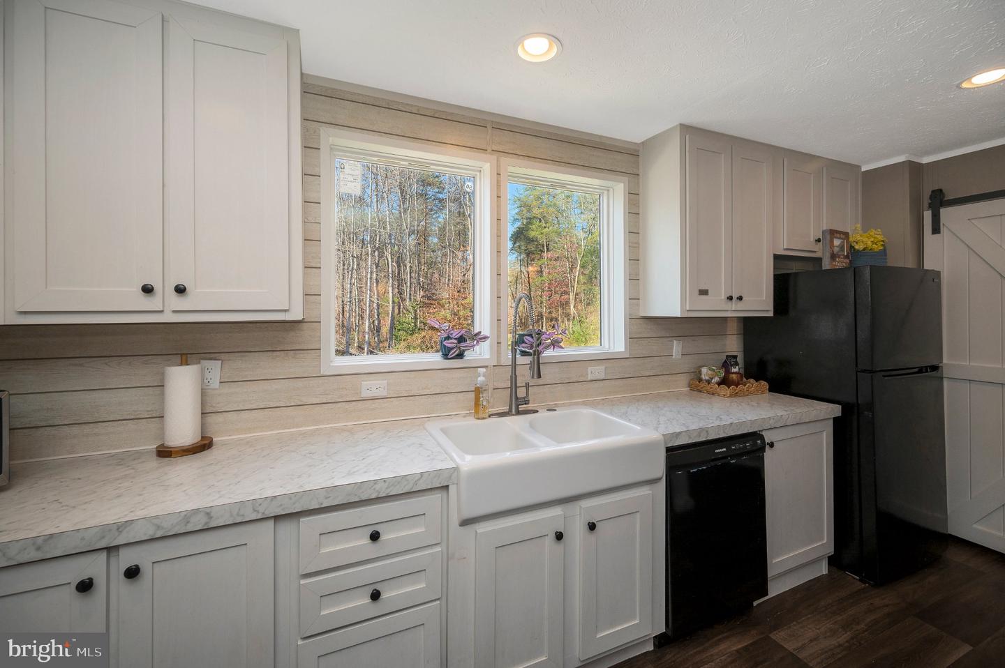 5120 Burr Hill Rd Property Photo 15