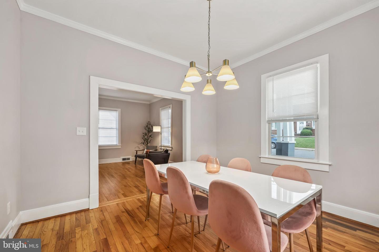 189 Newton St Property Photo 7