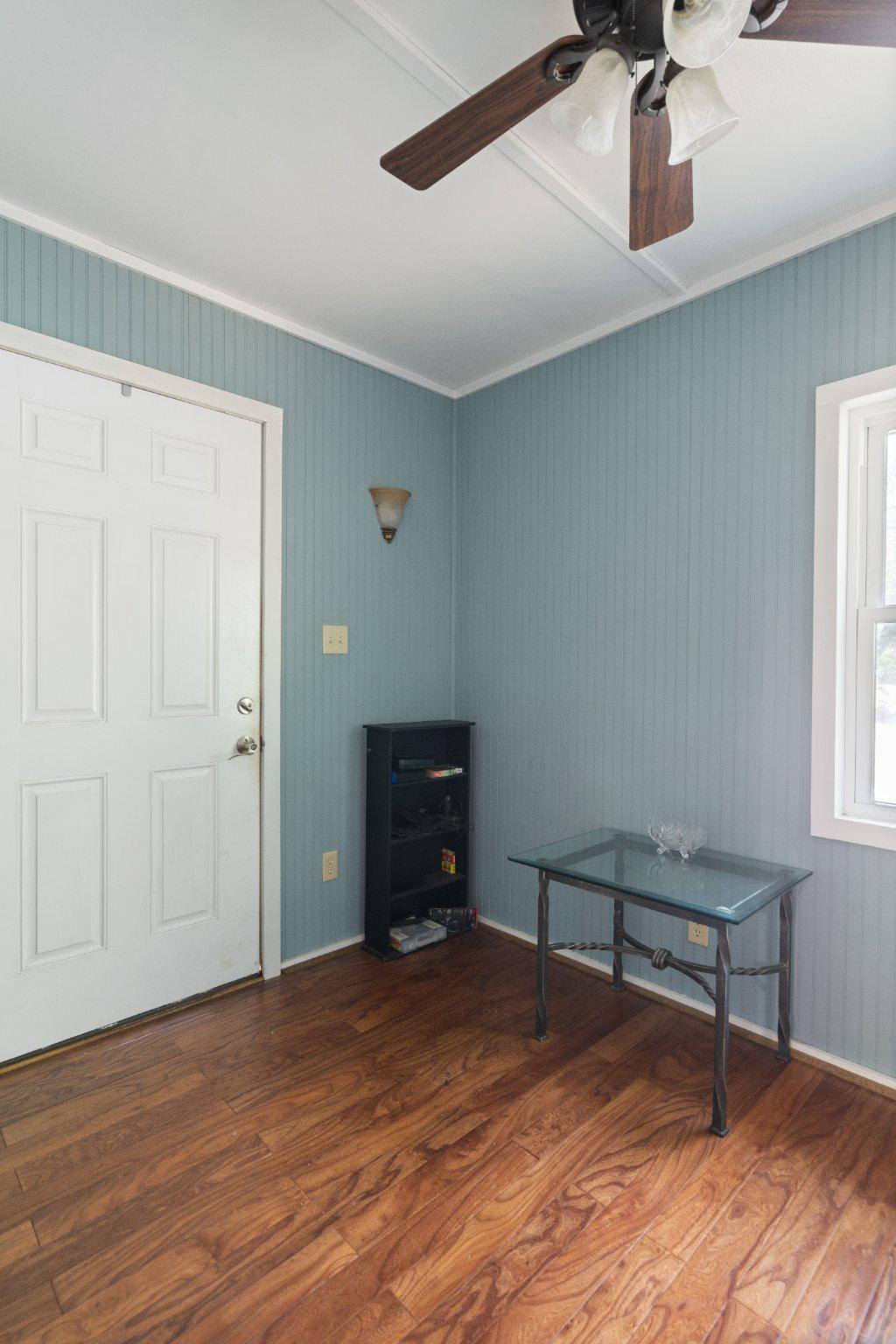 293 Caroline St Property Photo 4