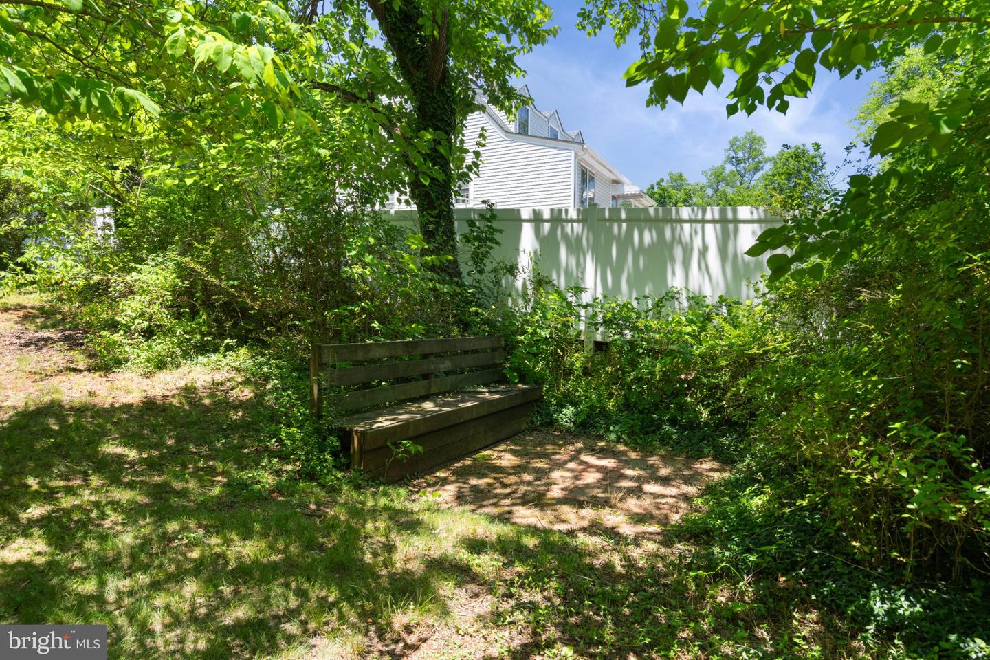 293 Caroline St Property Photo 39