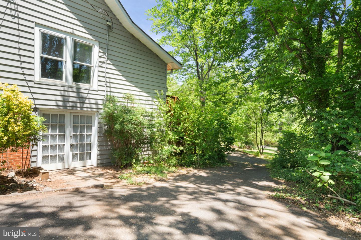 293 Caroline St Property Photo 43