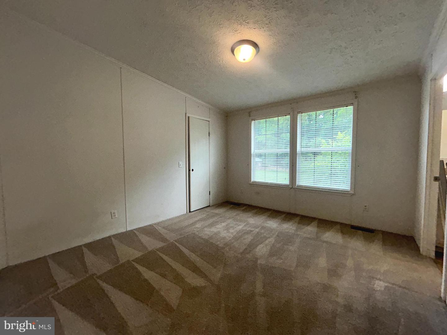 23221 Independence Rd Property Photo 19