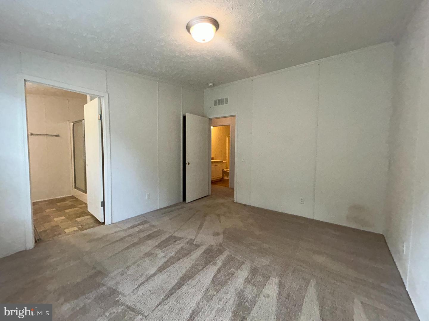 23221 Independence Rd Property Photo 20