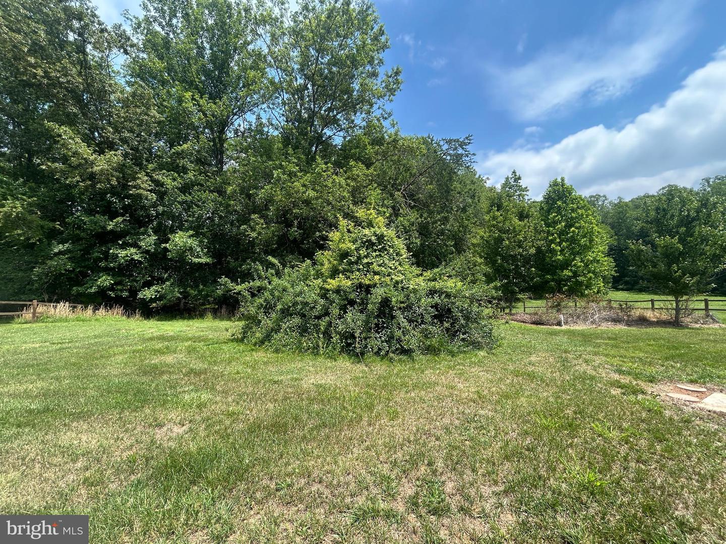 23221 Independence Rd Property Photo 35