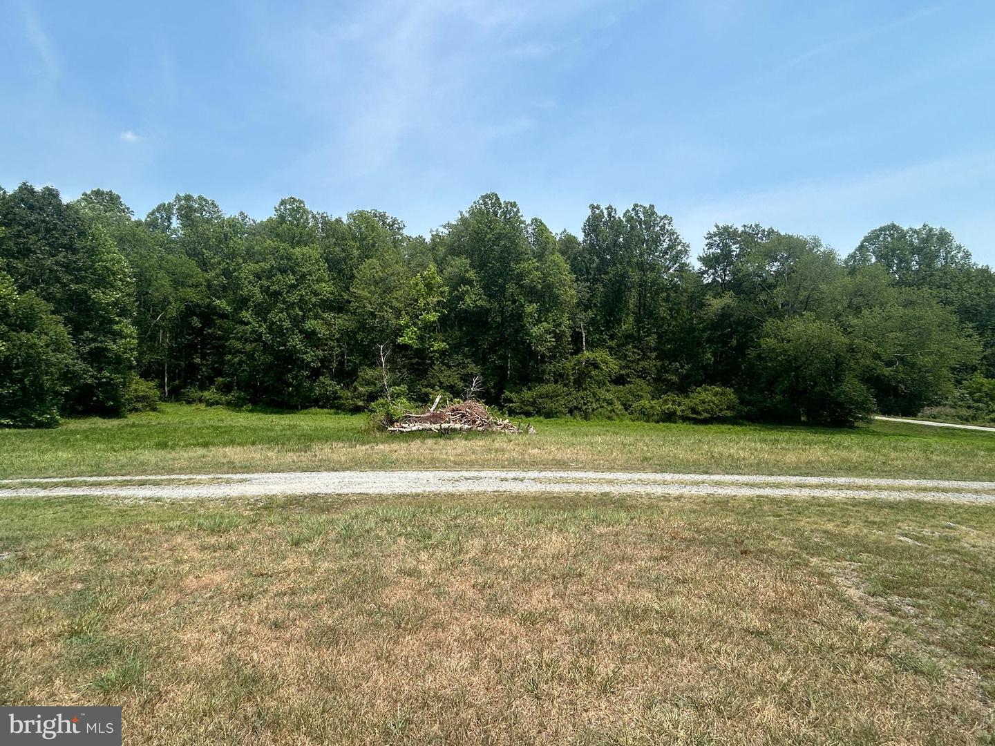 23221 Independence Rd Property Photo 44