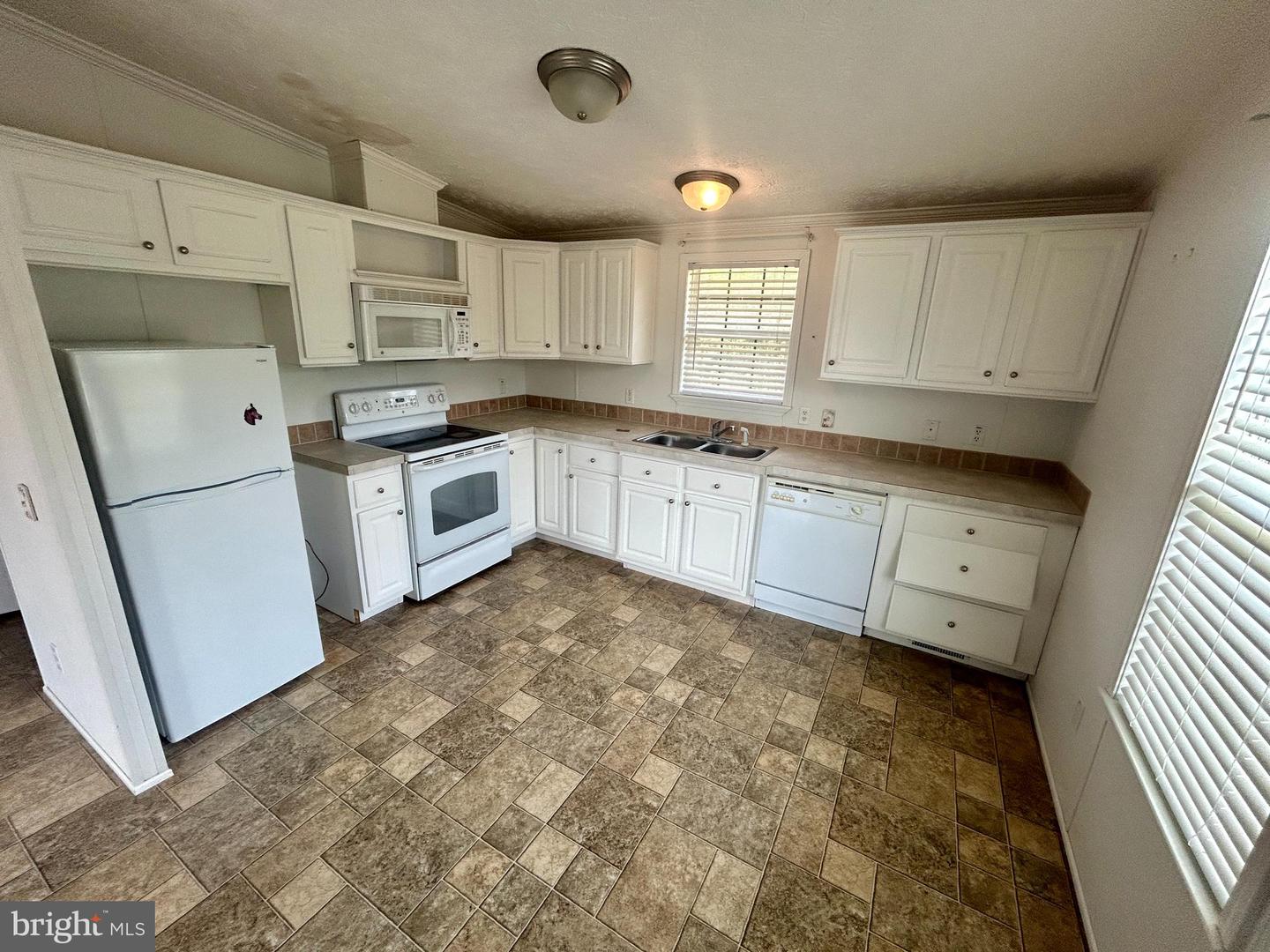 23221 Independence Rd Property Photo 51