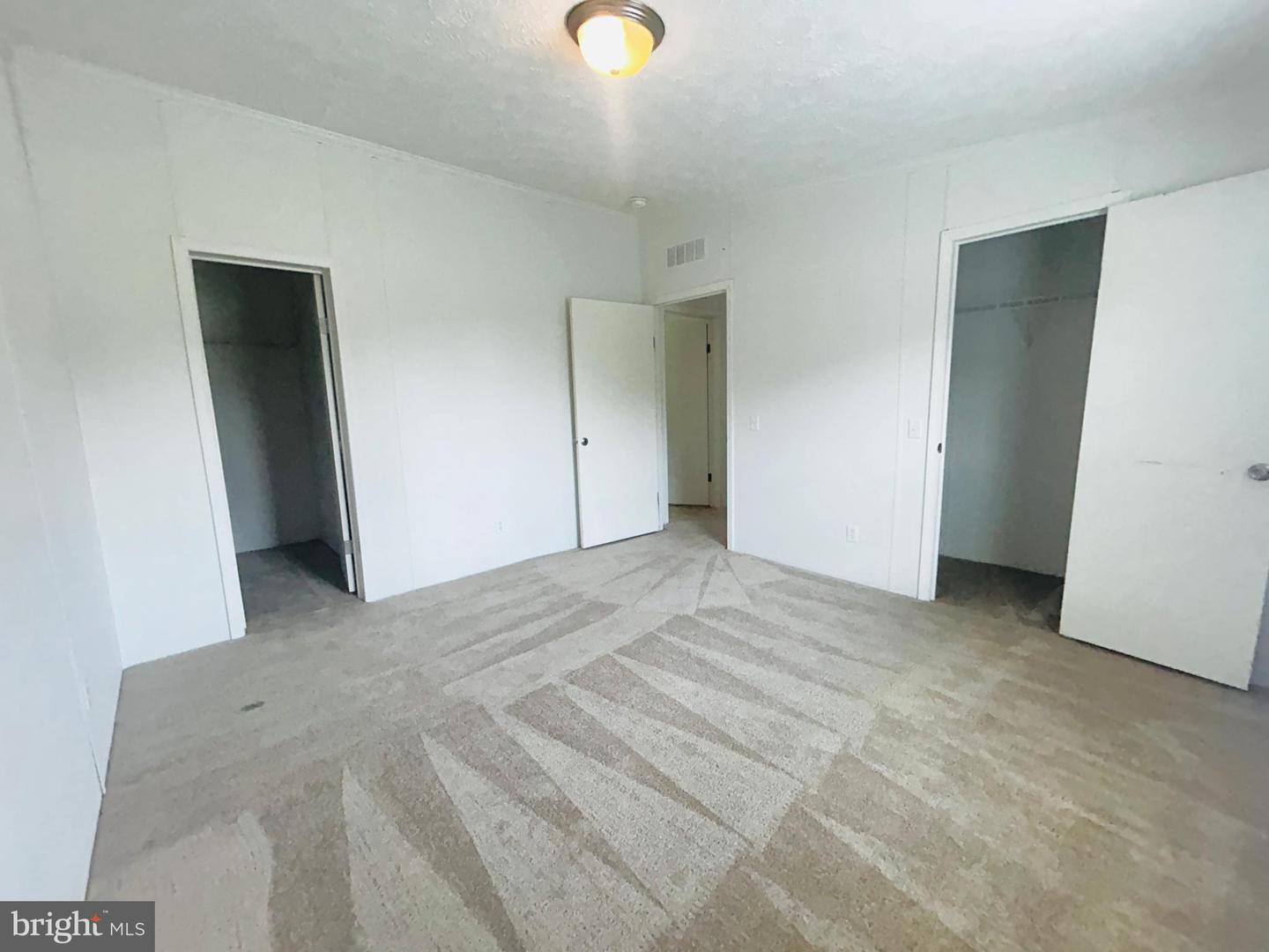 23221 Independence Rd Property Photo 65