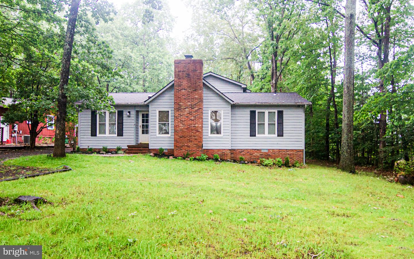 207 Madison Cir Property Photo 2