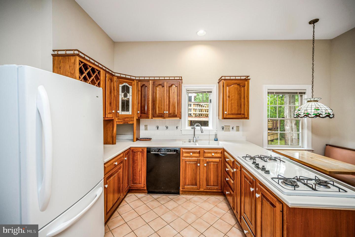 141 Larkspur Ln Property Photo 15