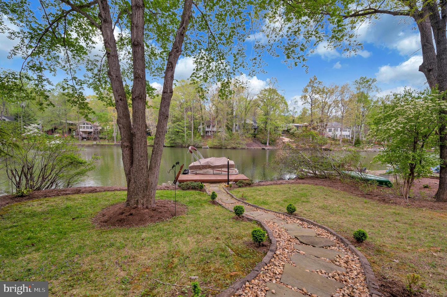 141 Larkspur Ln Property Photo 79
