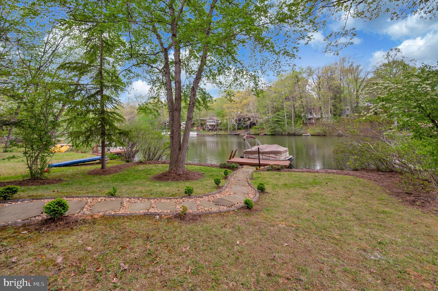 141 Larkspur Ln Property Photo 80
