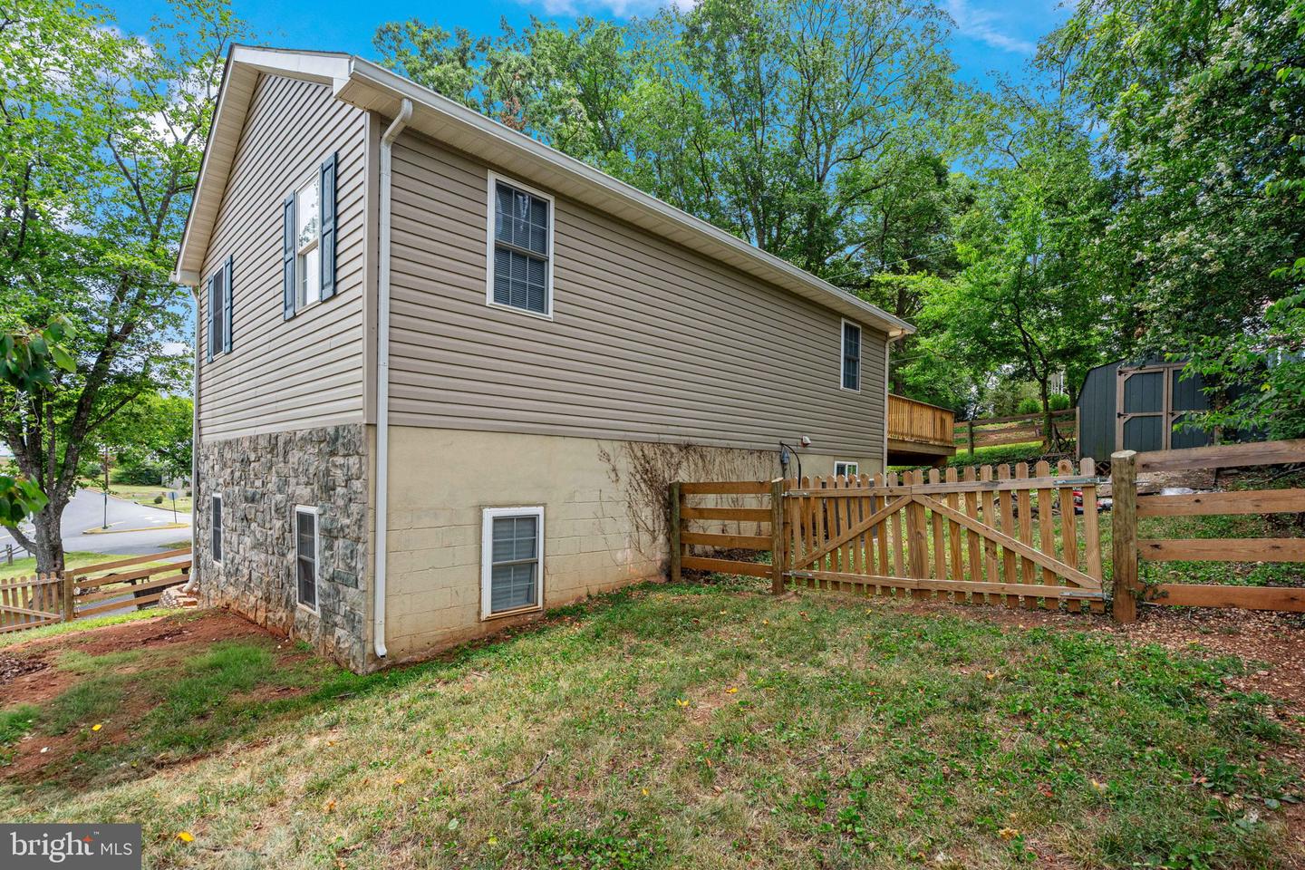 210 Spicers Mill Rd Property Photo 3