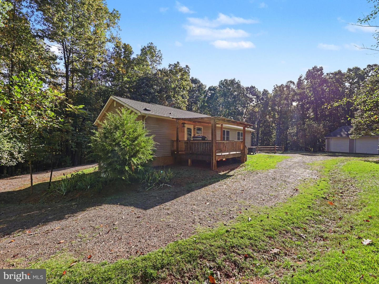 28494 Constitution Hwy Property Photo 2