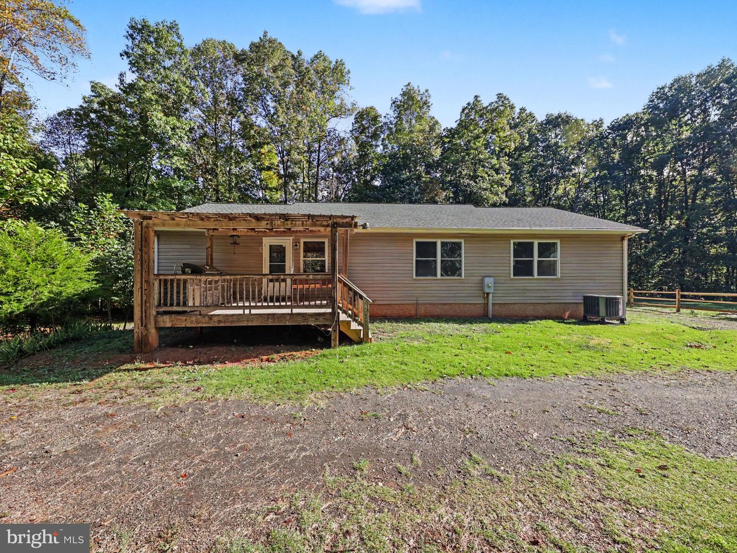28494 Constitution Hwy Property Photo 3