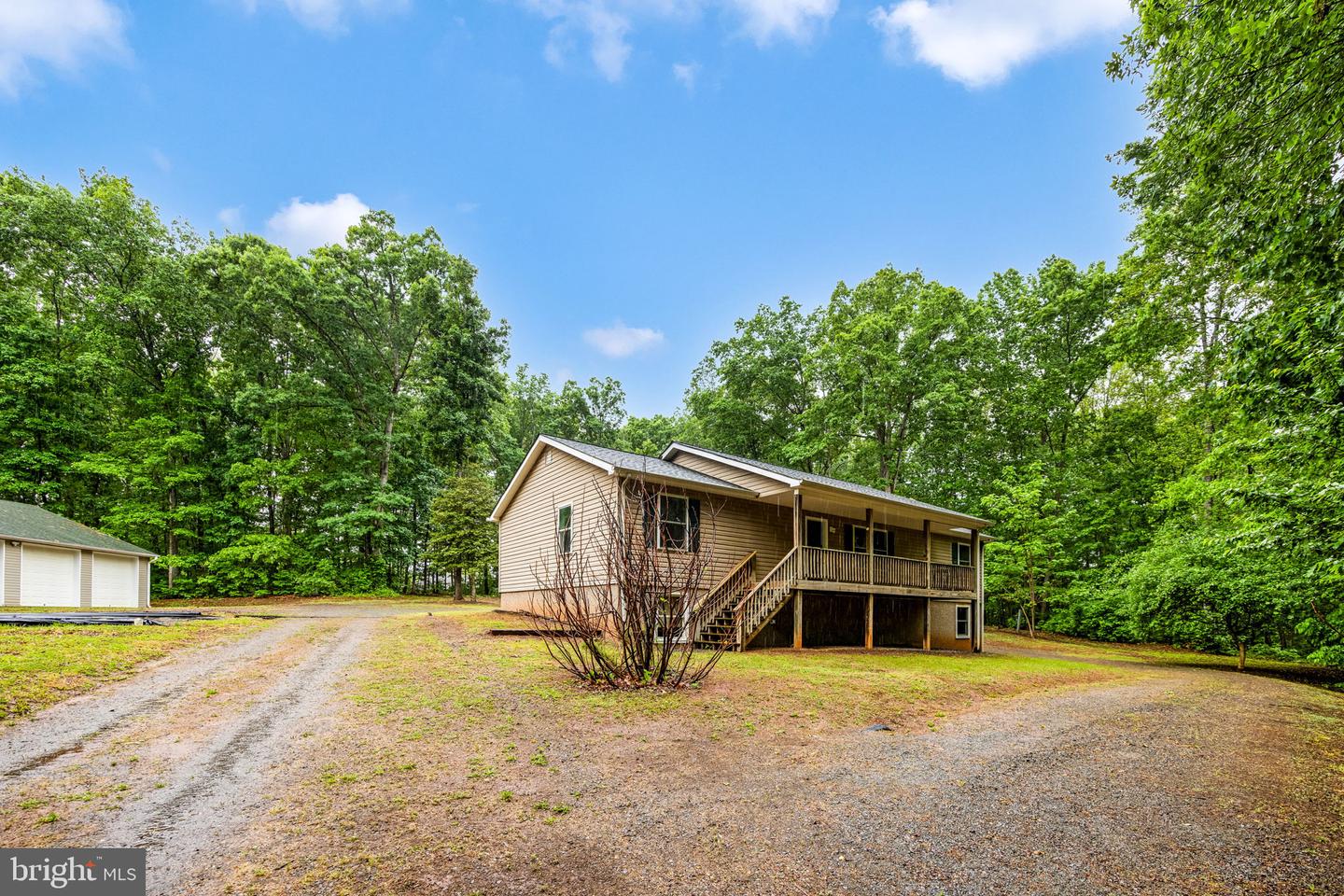 28494 Constitution Hwy Property Photo 4