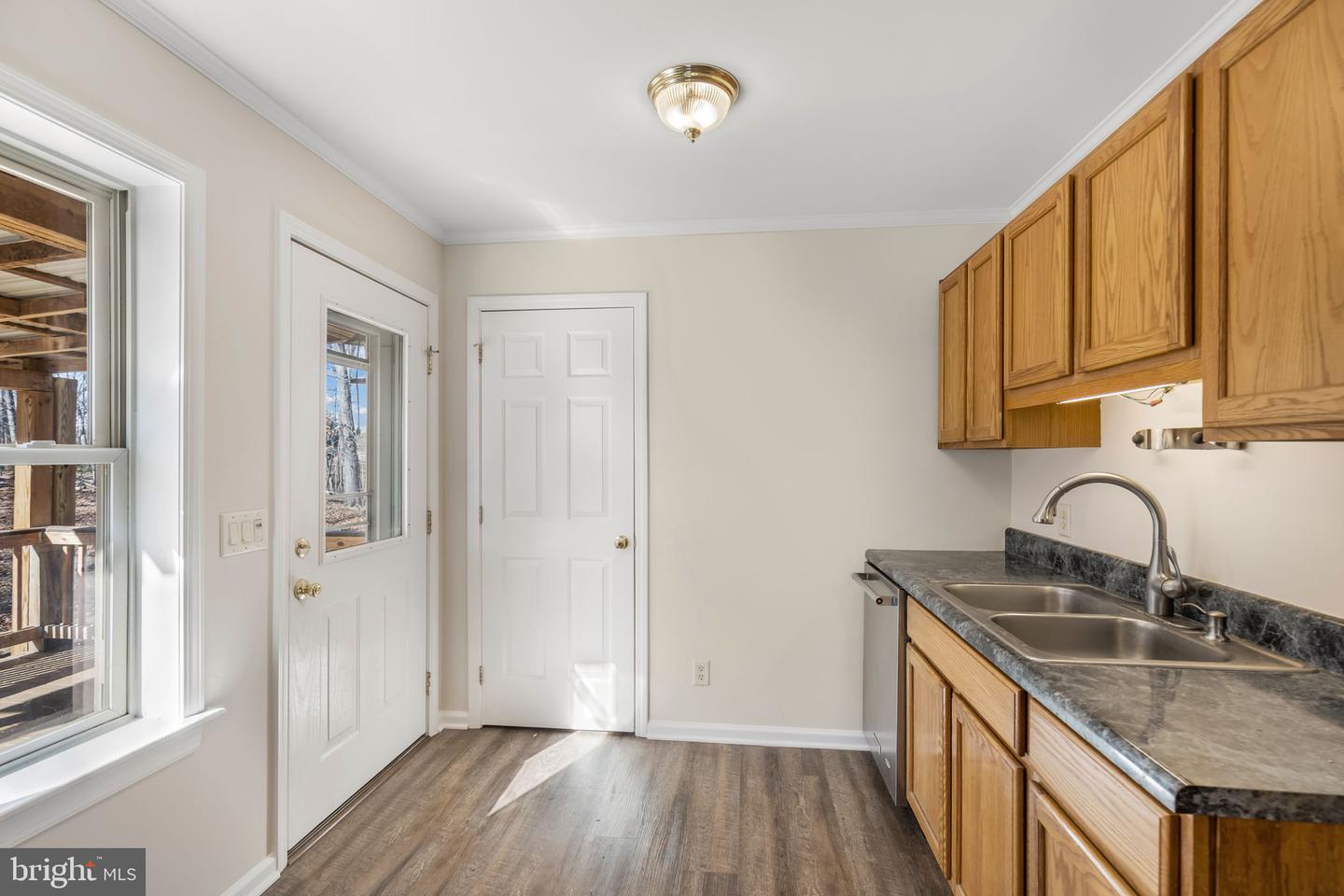 28494 Constitution Hwy Property Photo 18