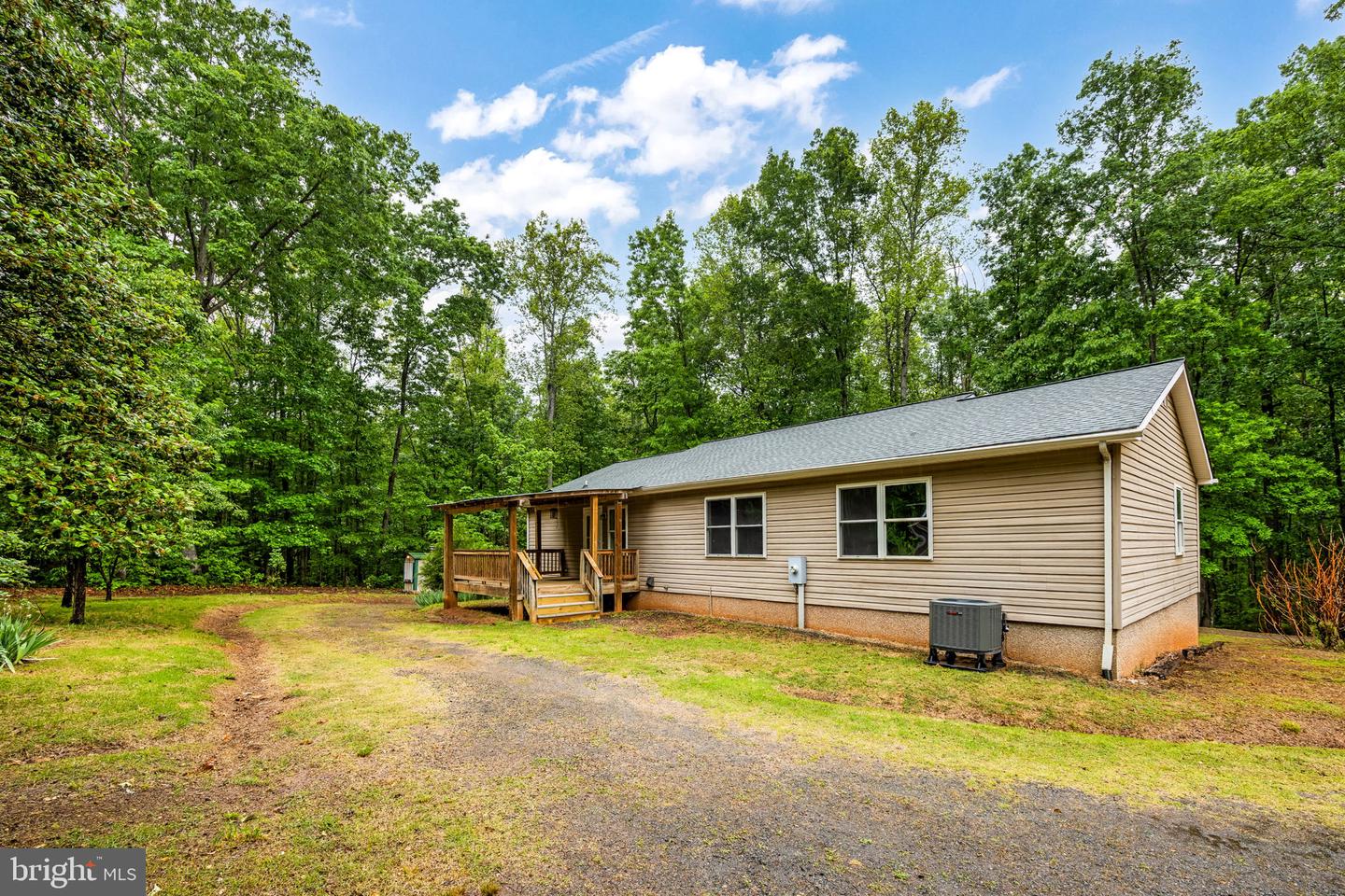 28494 Constitution Hwy Property Photo 32