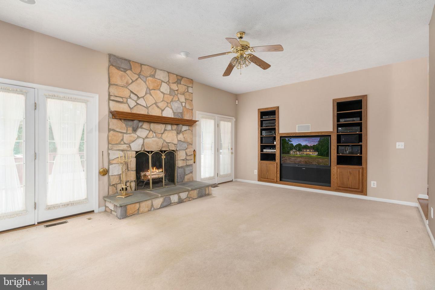 32236 Deep Meadow Ln Property Photo 9