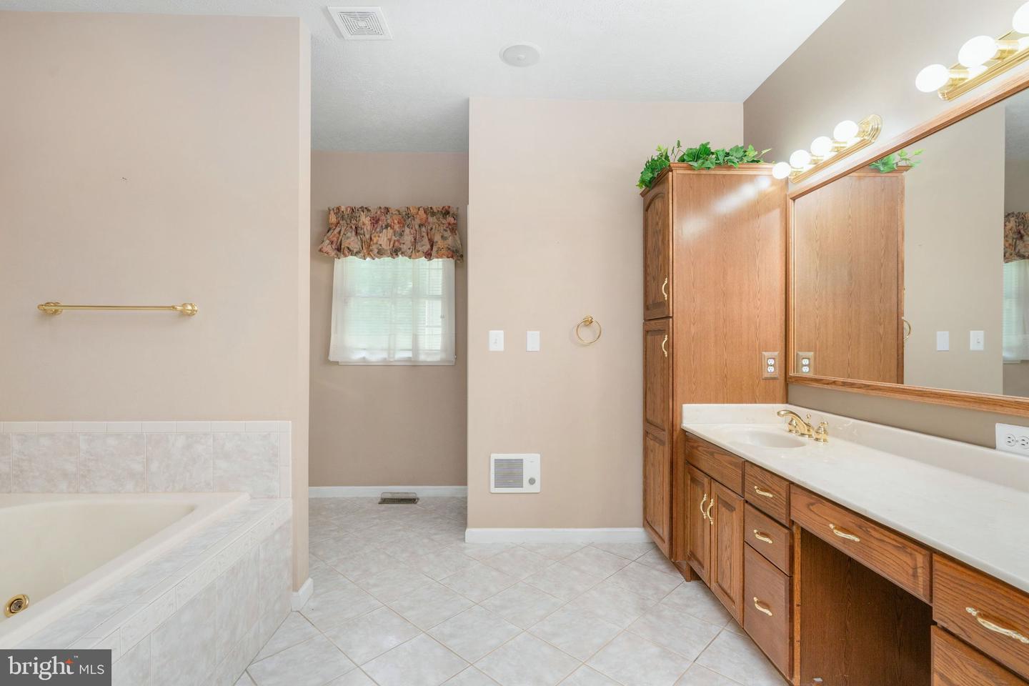 32236 Deep Meadow Ln Property Photo 26