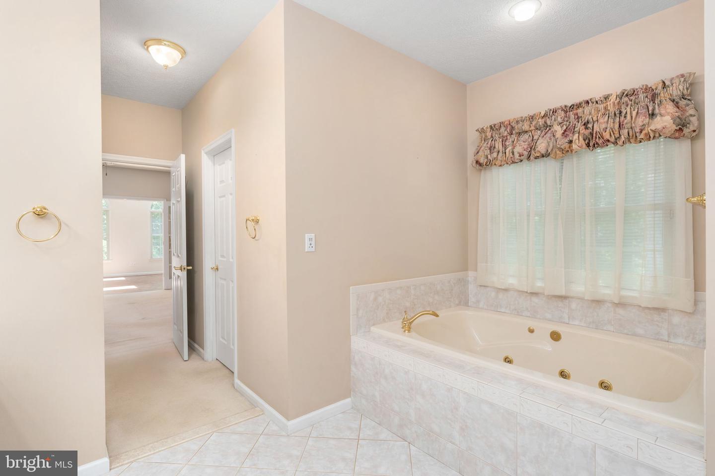 32236 Deep Meadow Ln Property Photo 28