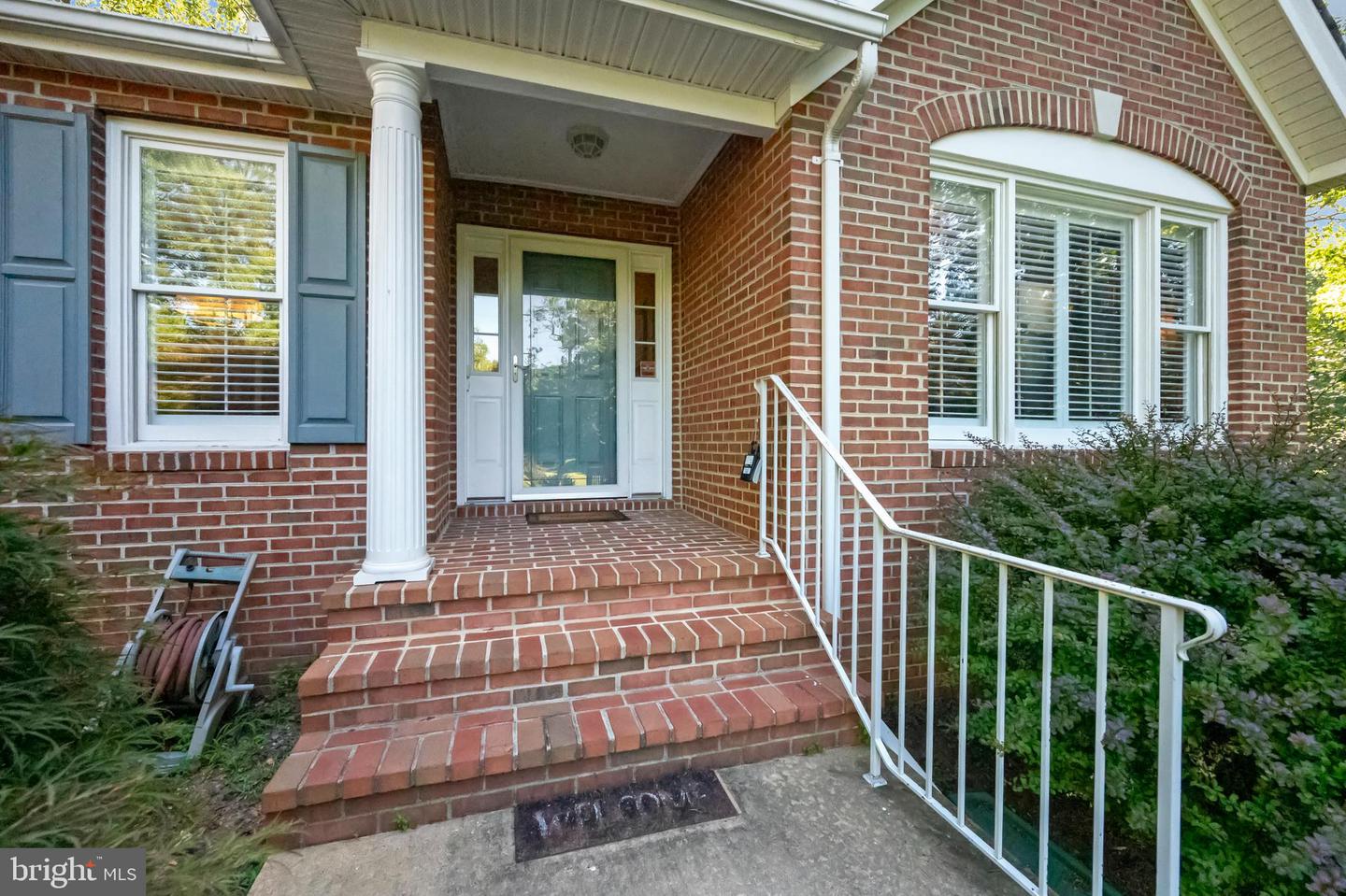 307 Green St Property Photo 4
