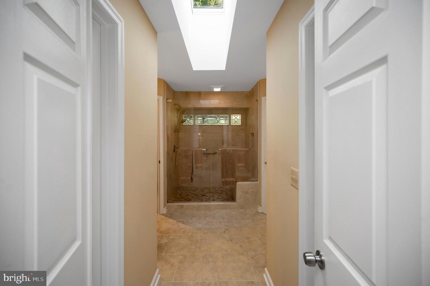 307 Green St Property Photo 15