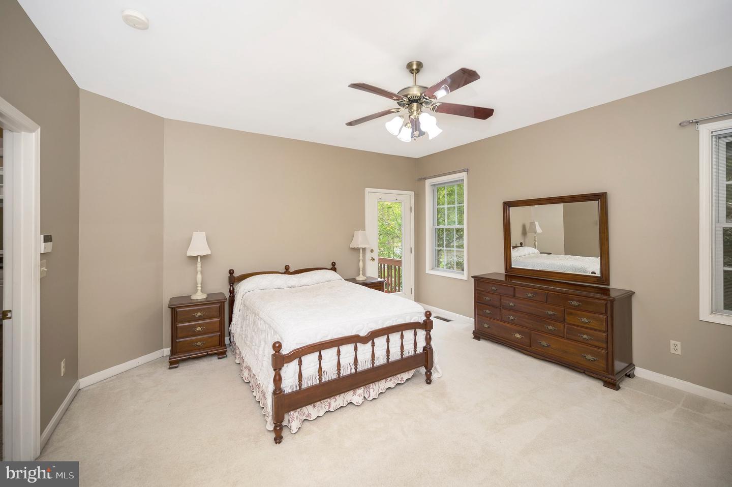 3800 Lakeview Pkwy Property Photo 16