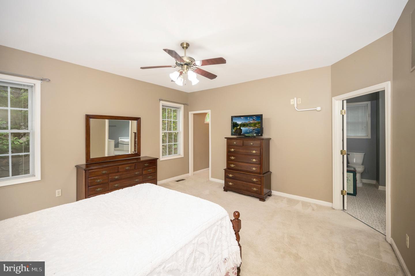 3800 Lakeview Pkwy Property Photo 18