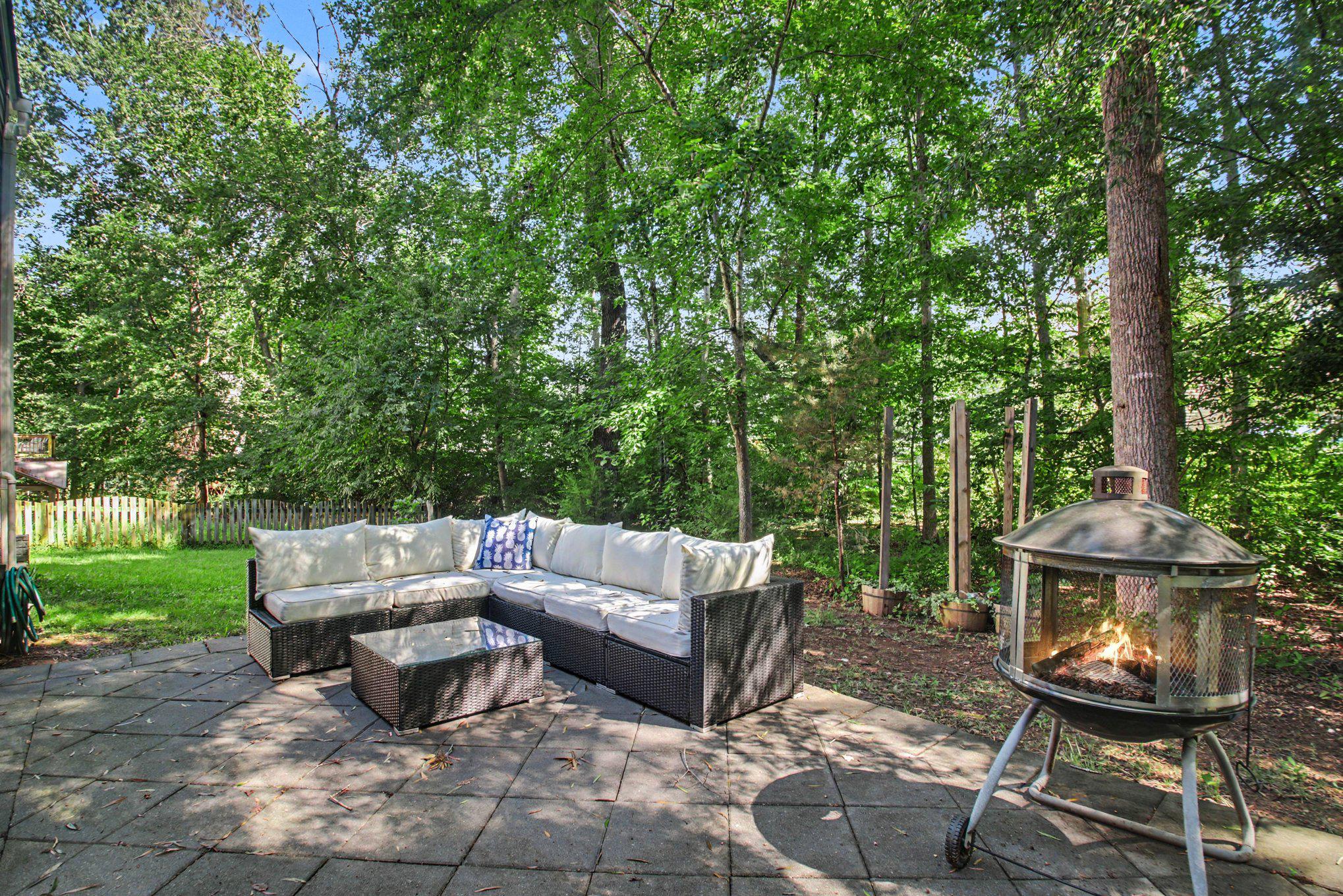 2425 Edgewood Dr Property Photo 16