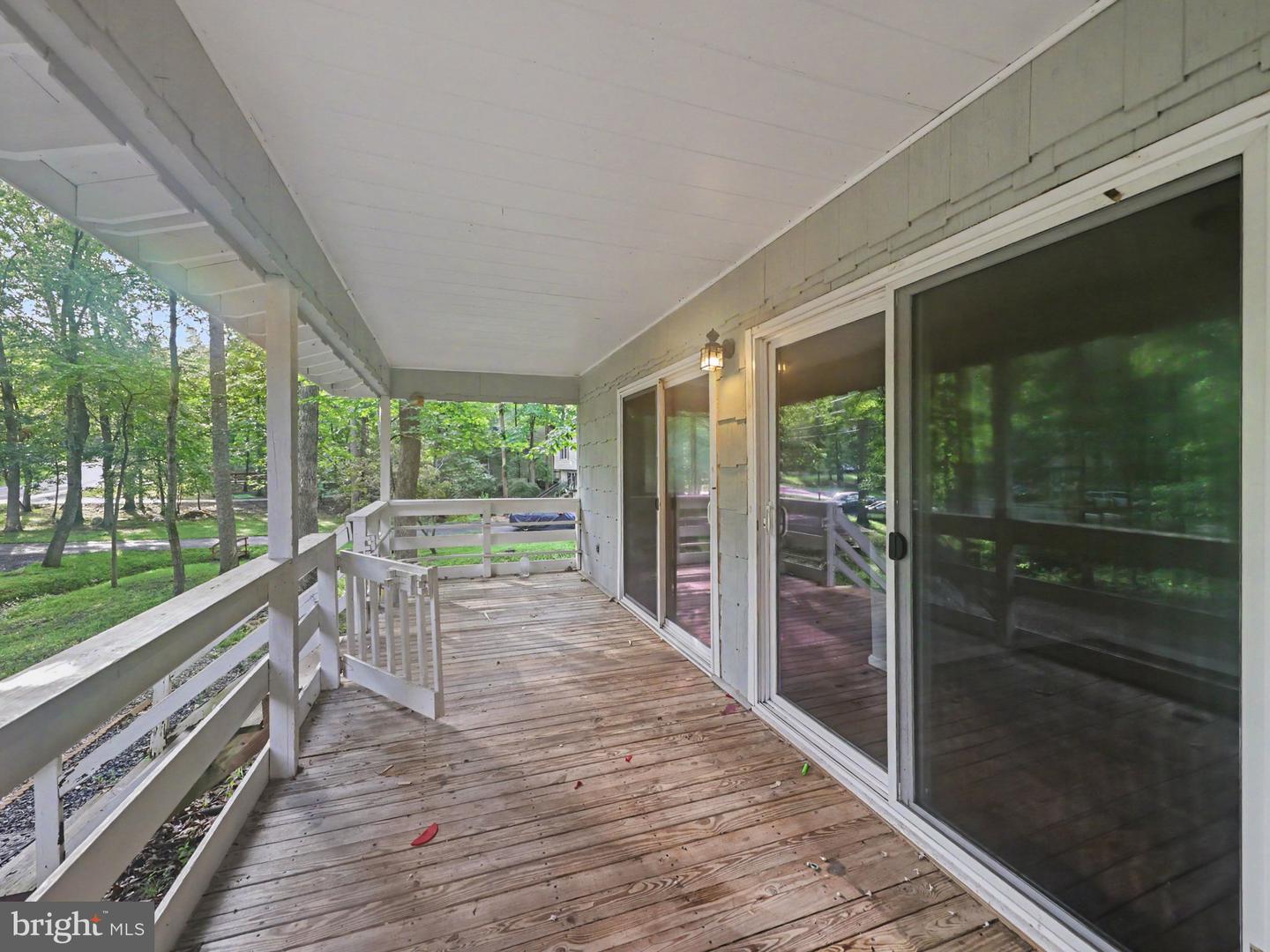3612 Lakeview Pkwy Property Photo 5