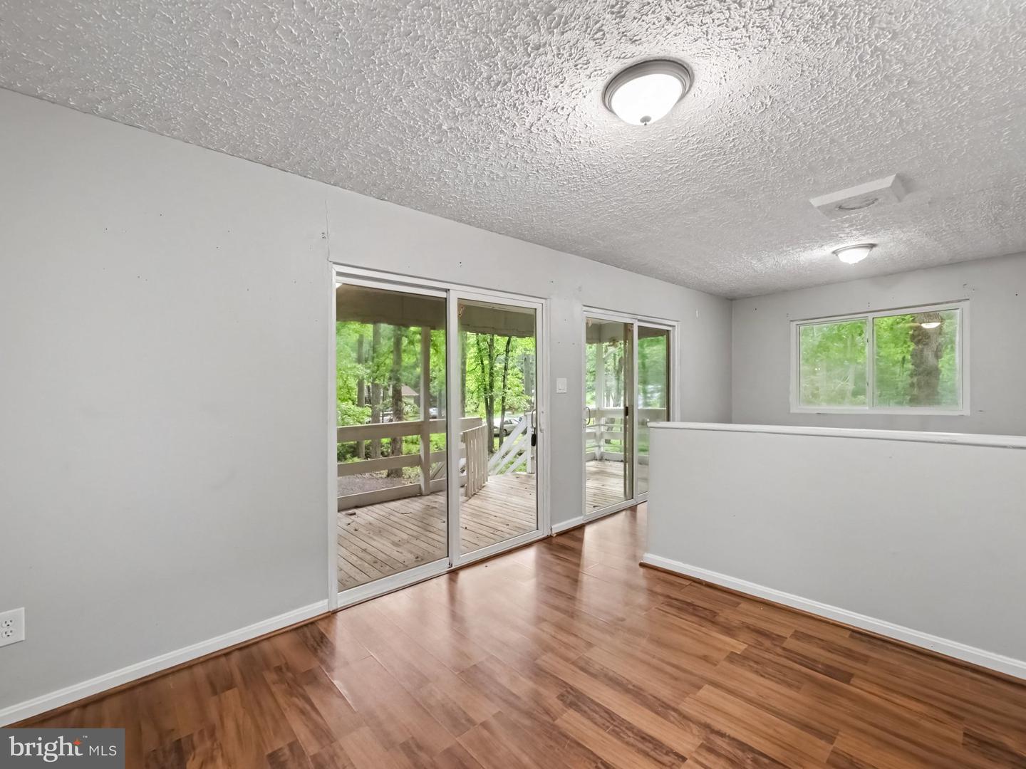 3612 Lakeview Pkwy Property Photo 8