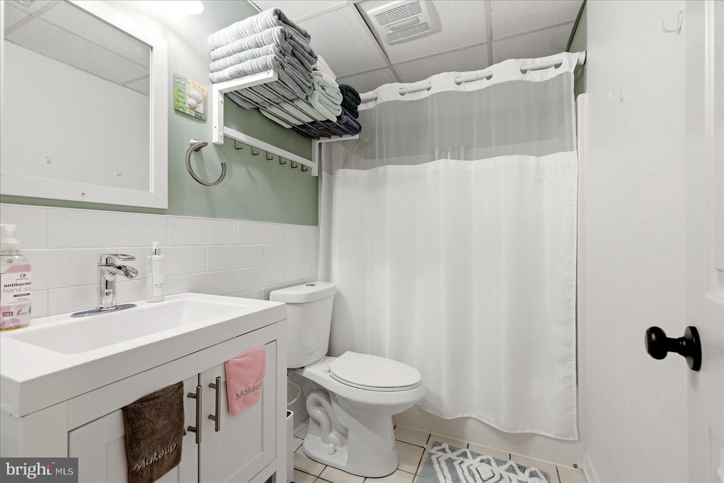 405 Cornwallis Ave Property Photo 16