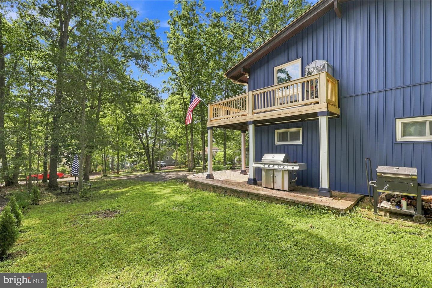 405 Cornwallis Ave Property Photo 23