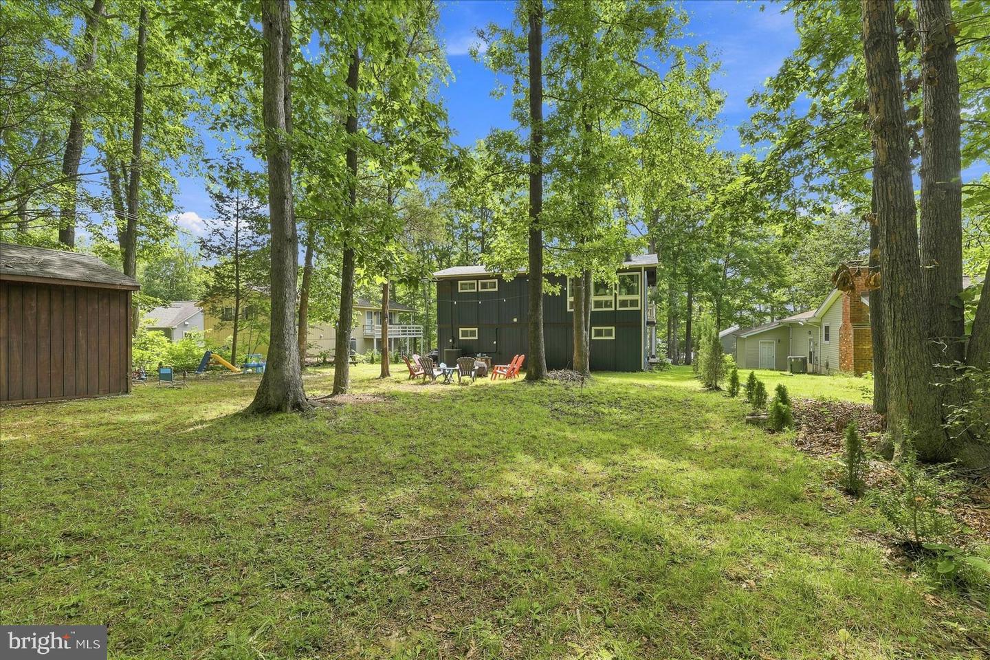 405 Cornwallis Ave Property Photo 26