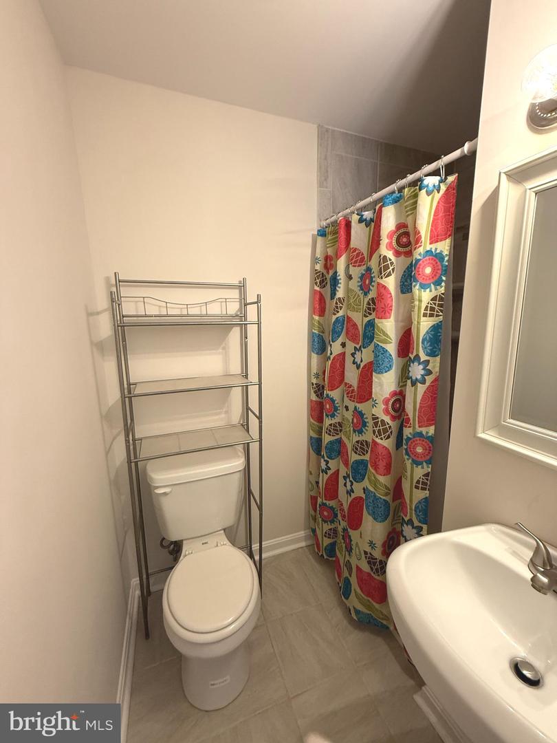 1238 Lakeview Pkwy Property Photo 10