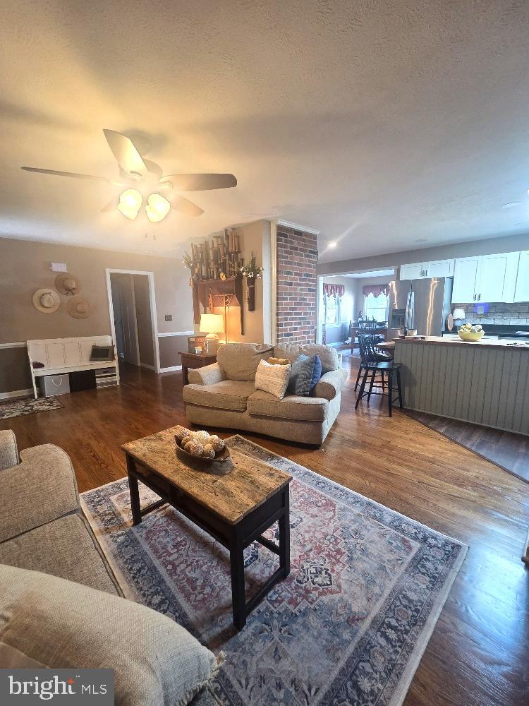 3201 Lakeview Pkwy Property Photo 7