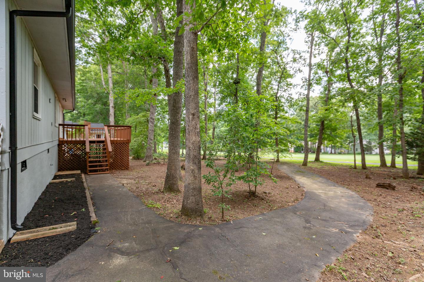 121 Eagle Ct Property Photo 30