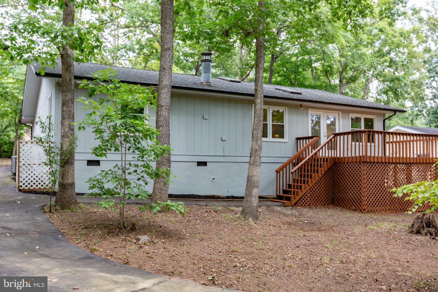 121 Eagle Ct Property Photo 32