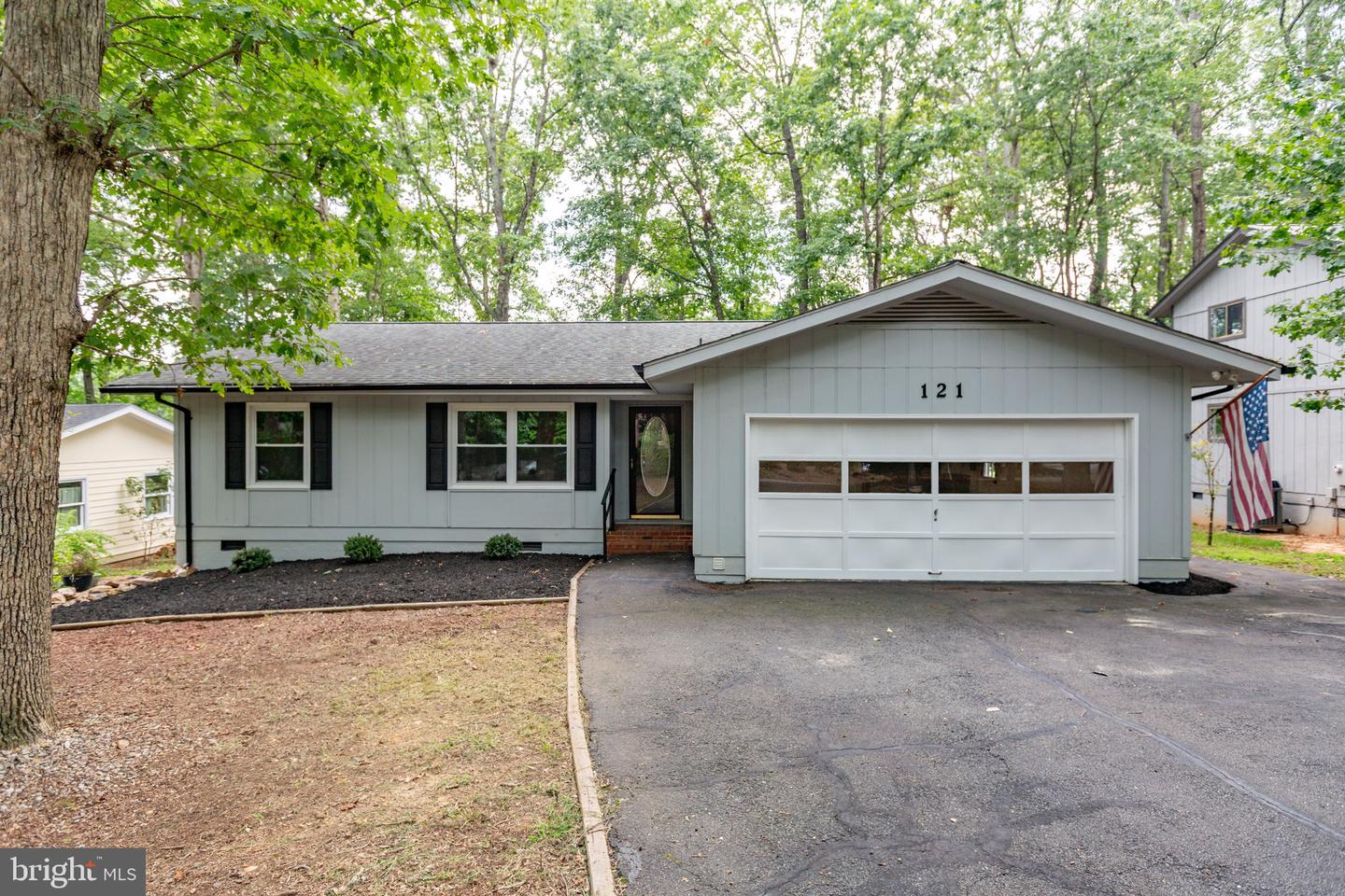 121 Eagle Ct Property Photo 42