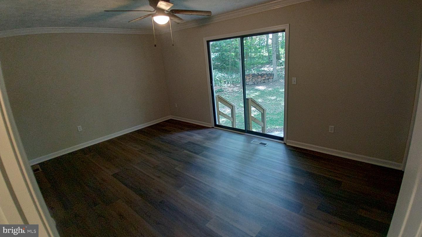 128 Jefferson Ave Property Photo 33