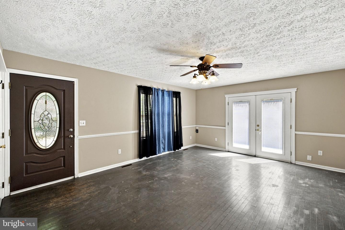 13044 St Just Rd Property Photo 3