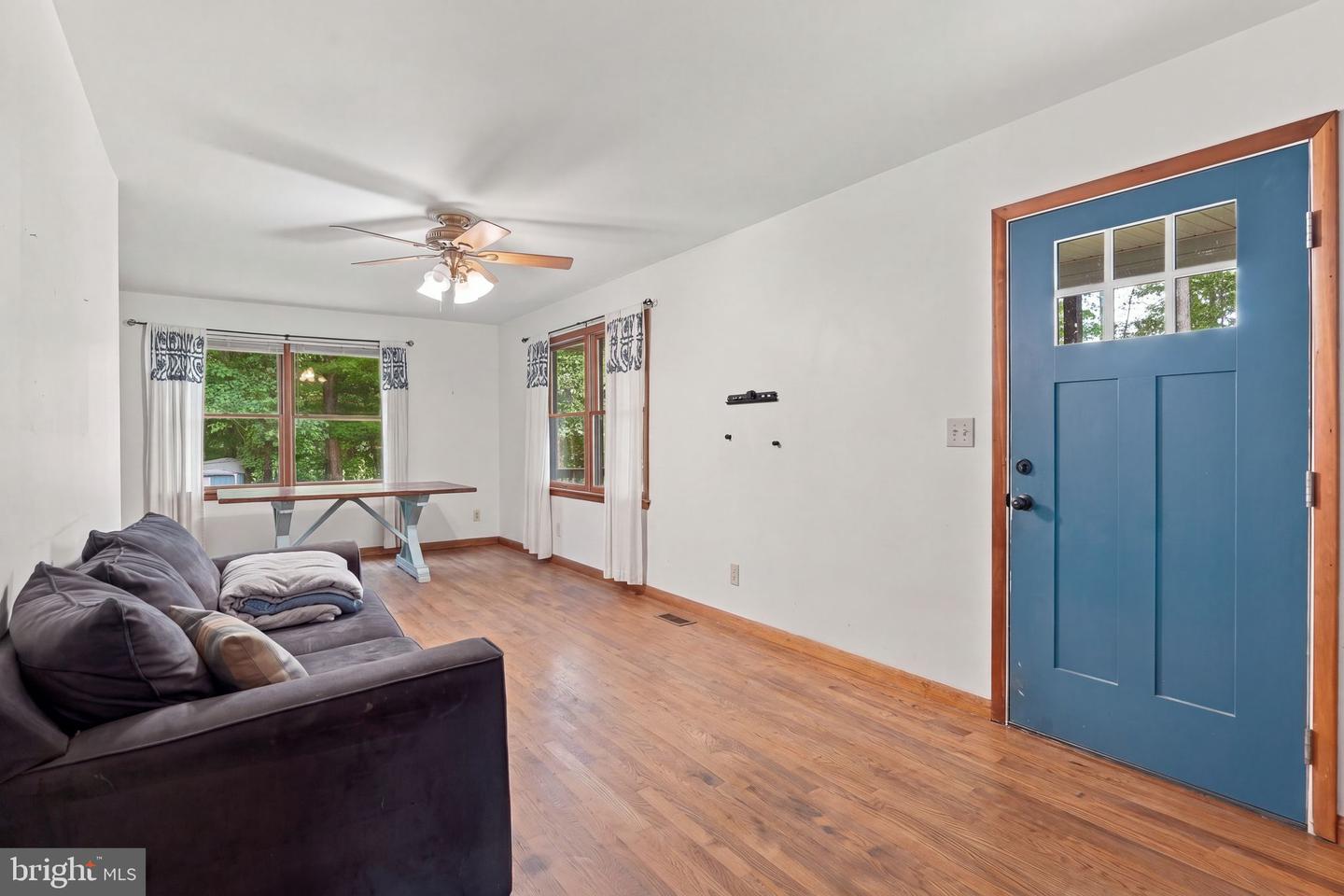 5273 True Blue Rd Property Photo 5
