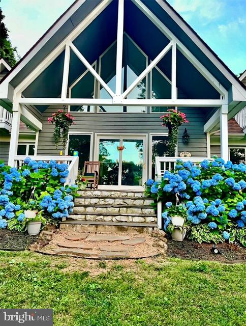 8089 Moormont Rd Property Photo 2