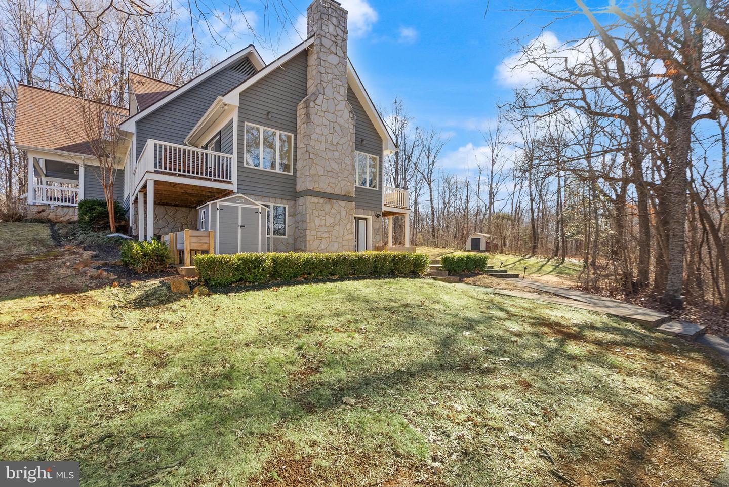 8089 Moormont Rd Property Photo 5