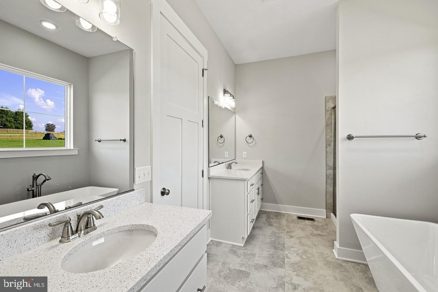 26458 Isabelle Dr Property Photo 33