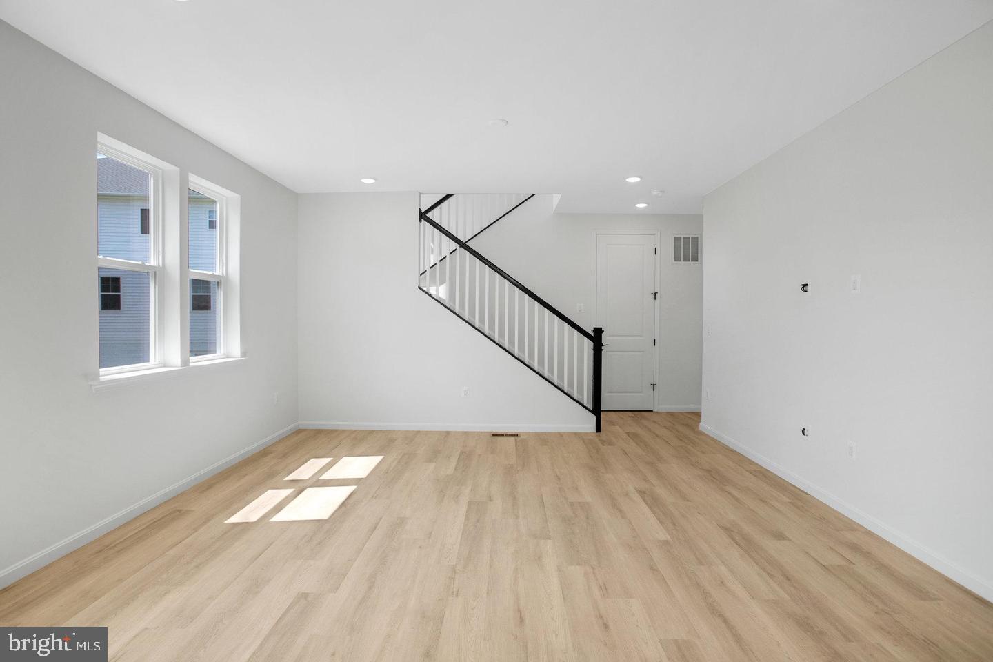 35598 Pine Needle Ln Property Photo 10