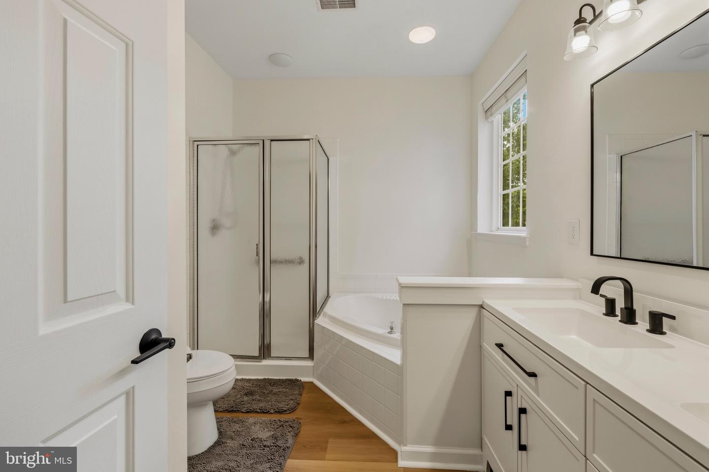35227 Balmoral Dr Property Photo 18