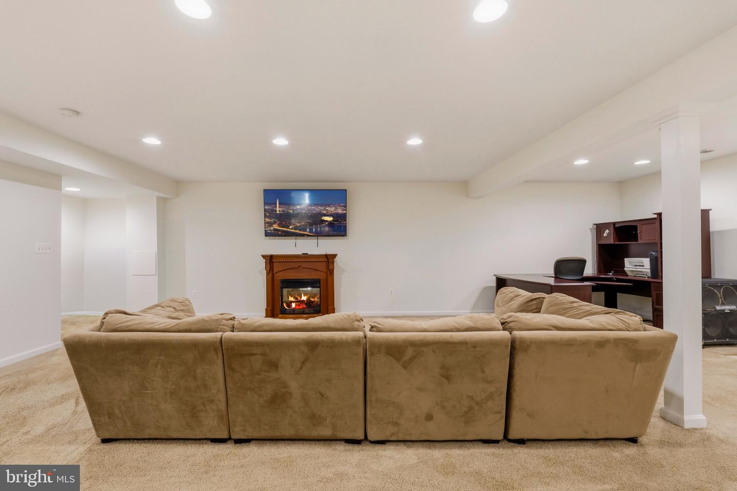 35227 Balmoral Dr Property Photo 23